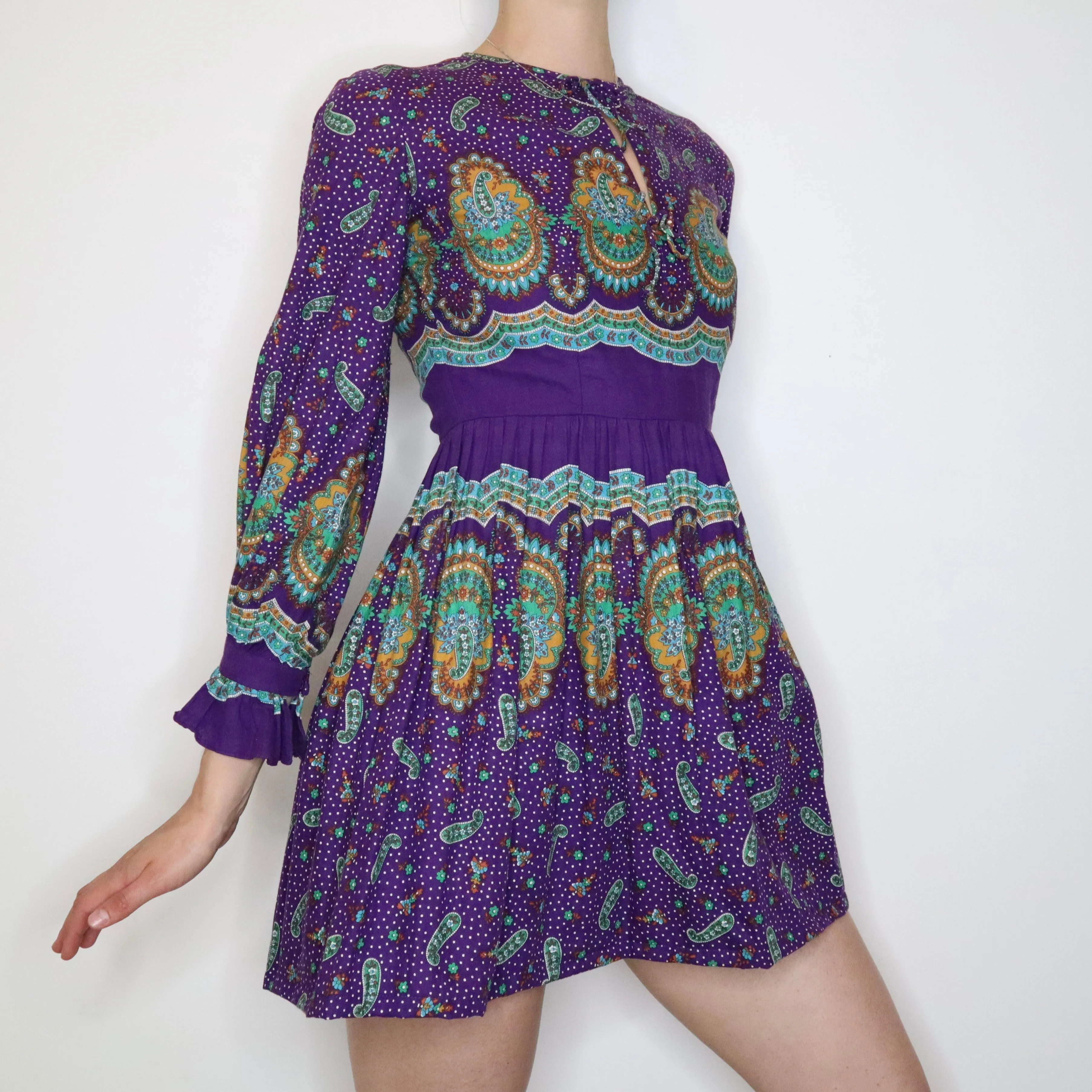 70s Purple Paisley Mini Dress (XS) 