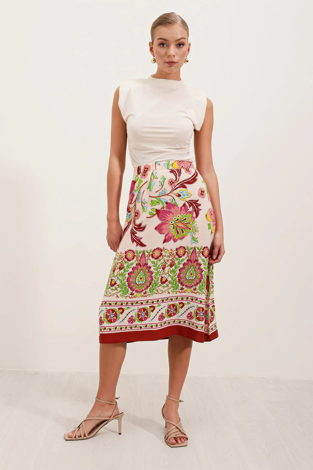 BGD Women Patterned Midi Skirt - Burgundy - Avondale