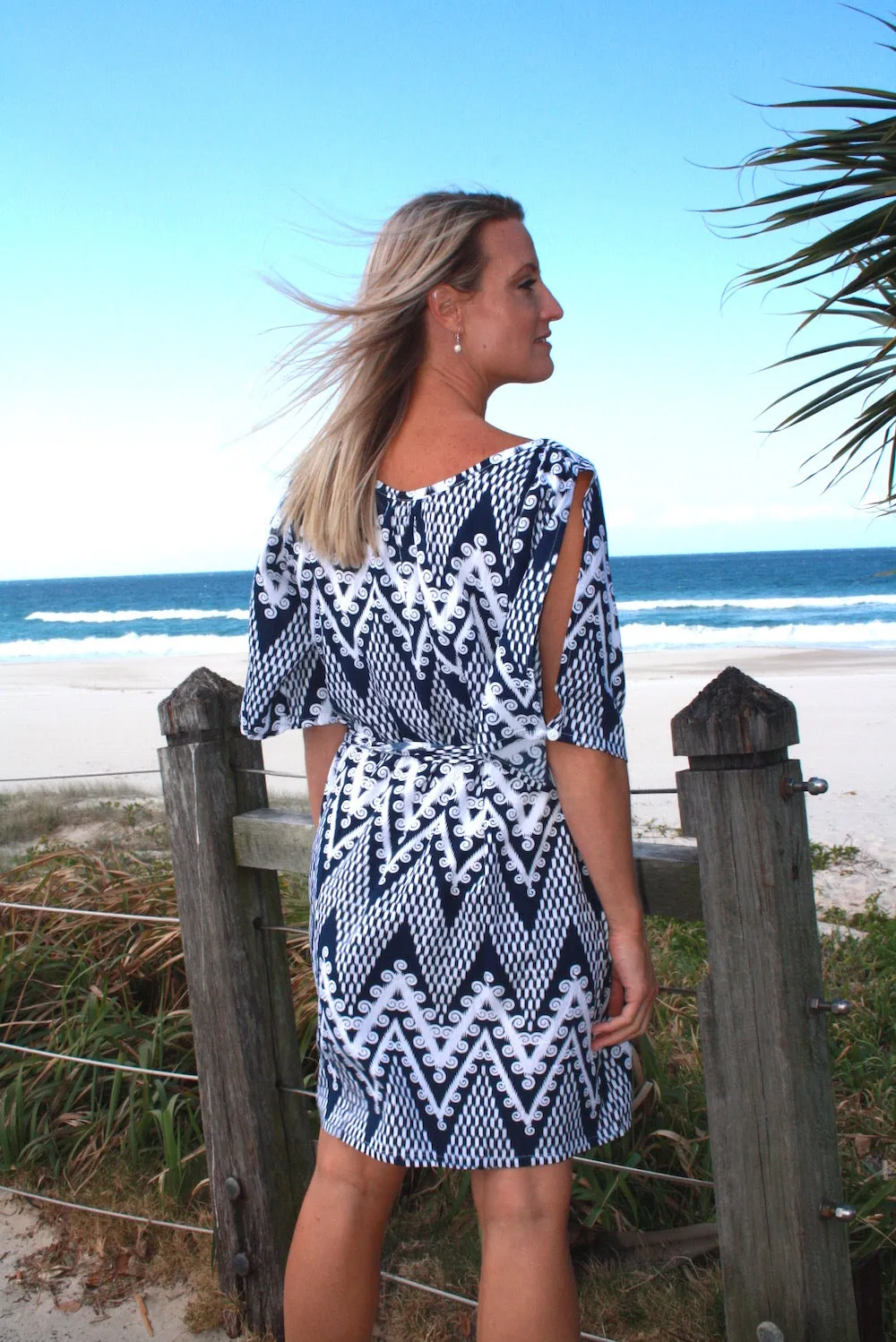 Getaway Short Sleeve Short Dress In Blue Islander