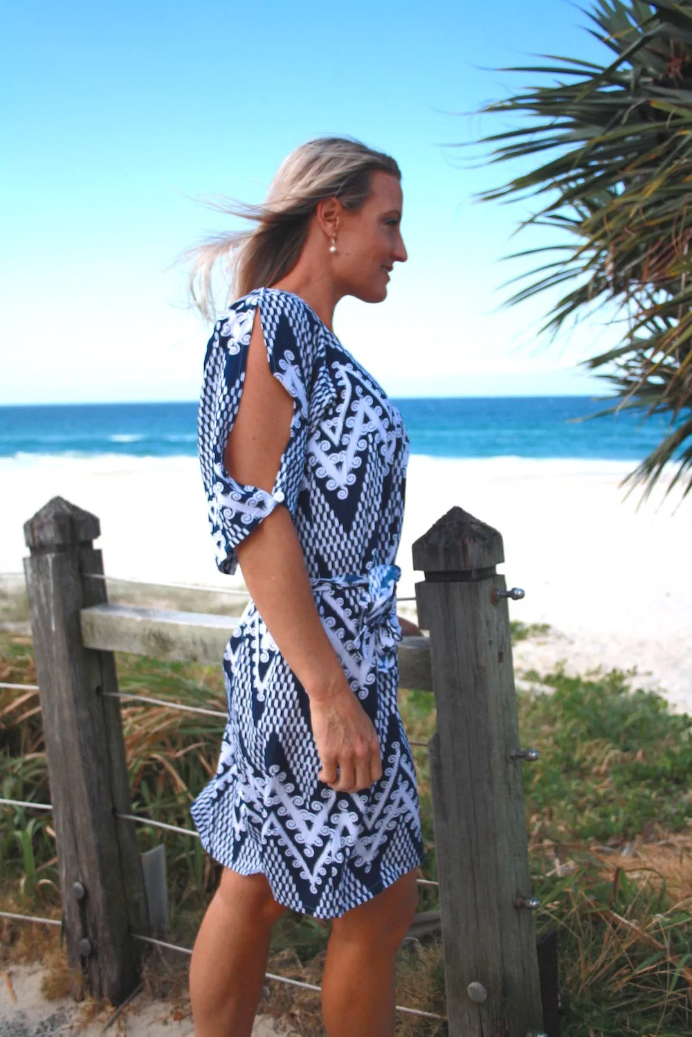 Getaway Short Sleeve Short Dress In Blue Islander