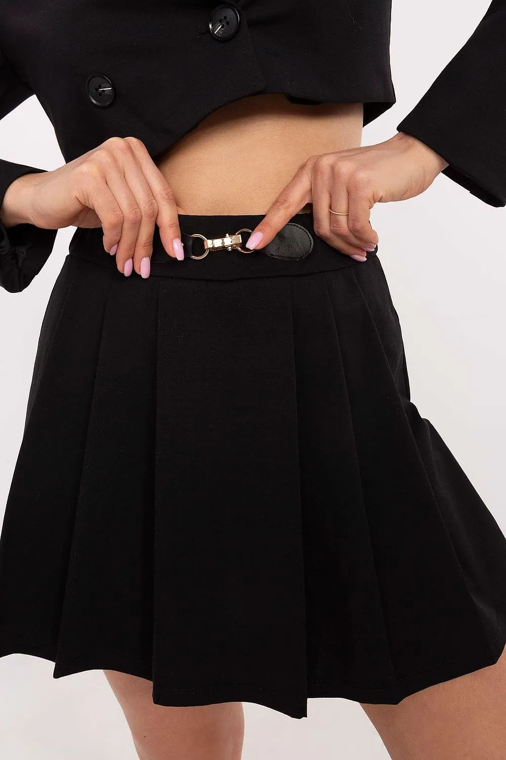 Skirt pants with an elegant cut