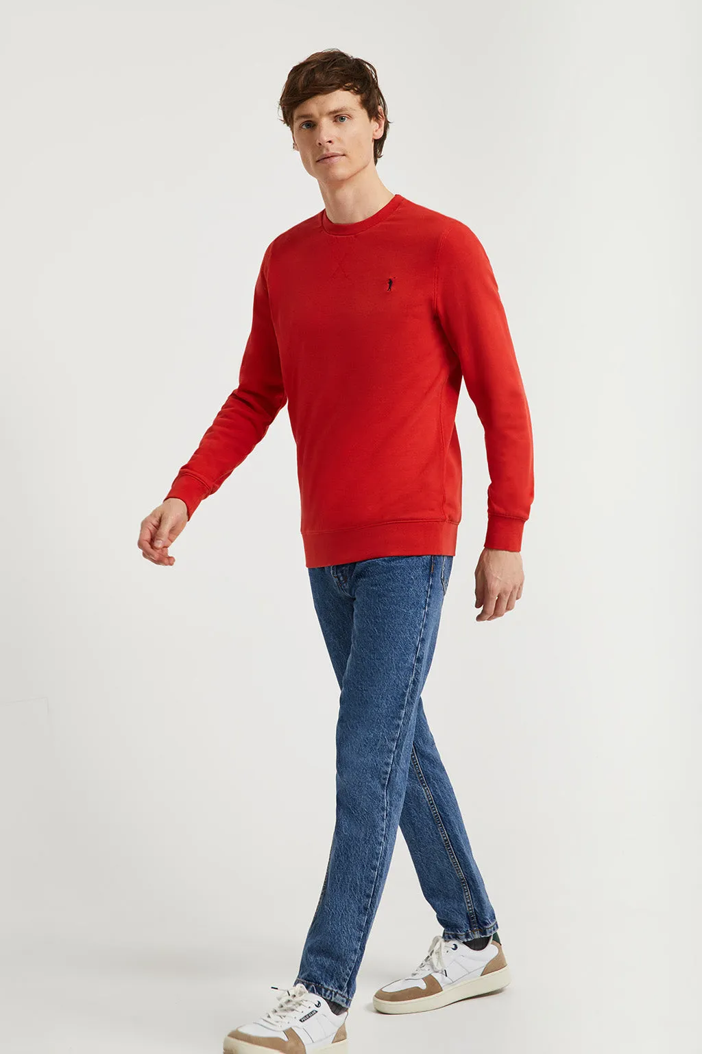 Sudadera básica de cuello redondo roja con logo Rigby Go