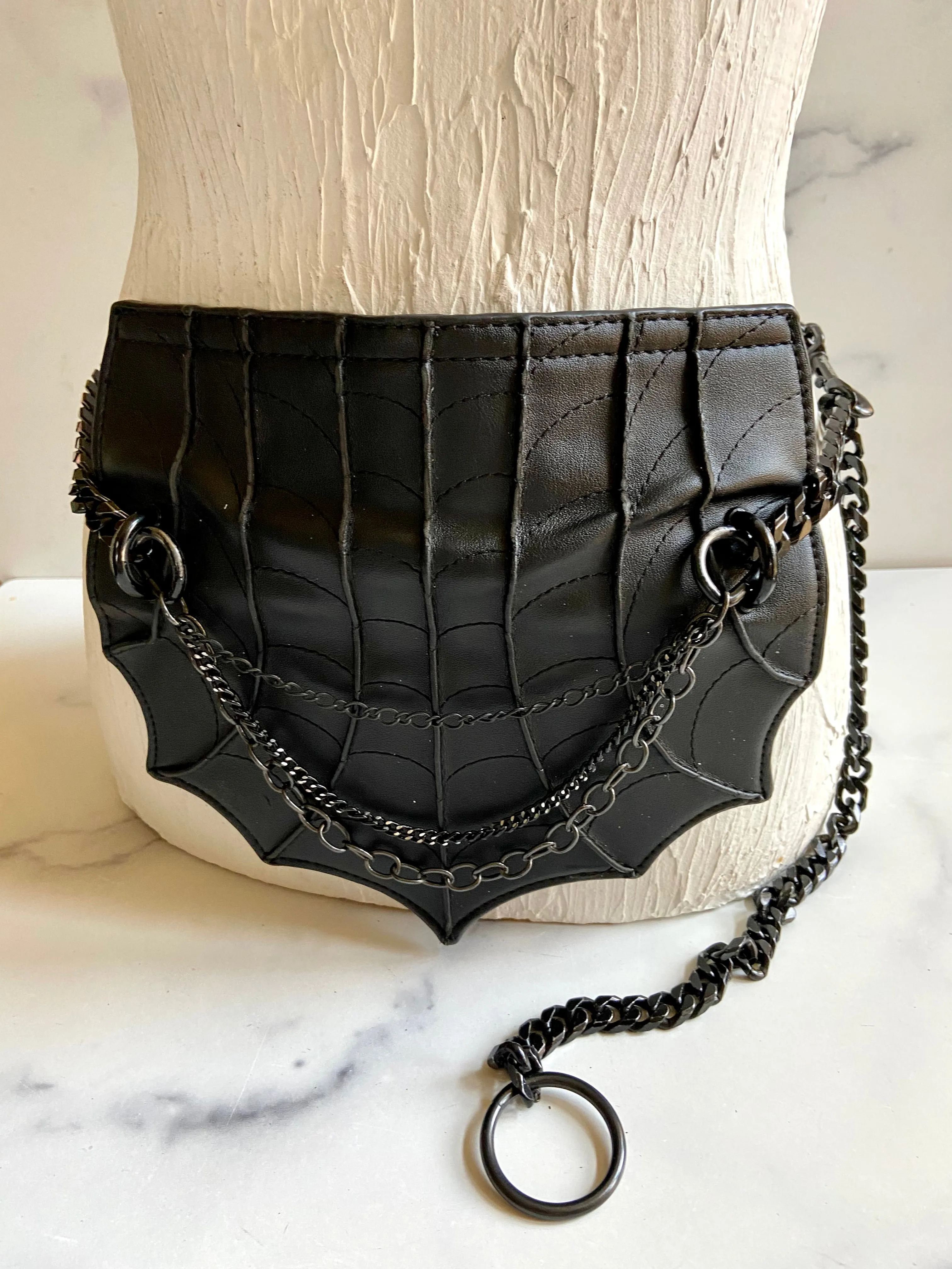 Vamp life chain belt
