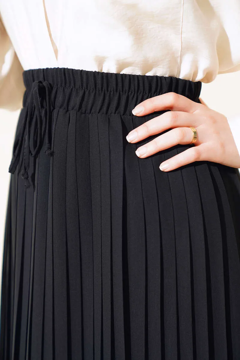 Women's Chiffon Pleated Skirt - Black